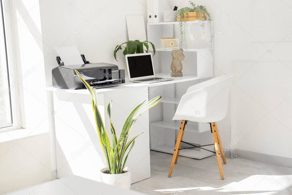 Wanddruck im modernen Büro