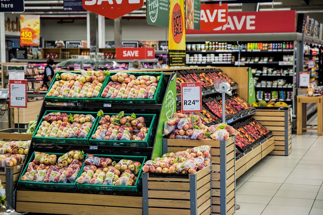 POS-Zone mit Wandbranding im Store